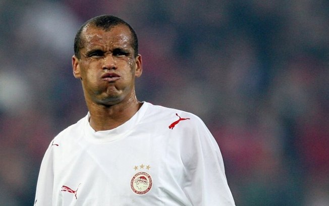 Rivaldo revela ter sofrido golpe milionário de ex-secretária