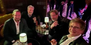 Foto no celular de Vorcaro mostra encontro com Gonet em Londres