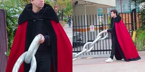 Influencer usa correntes gigantes para passear com "fera"