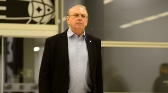 Presidente%20do%20Corinthians%2C%20Osmar%20Stabile%2C%20cogita%20renunciar
