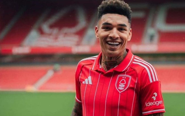 Jogadores do Liverpool treinam para o duelo deste sábado diante do Nottingham Forest Jogadores do Liverpool treinam para o duelo deste sábado diante do Nottingham Forest