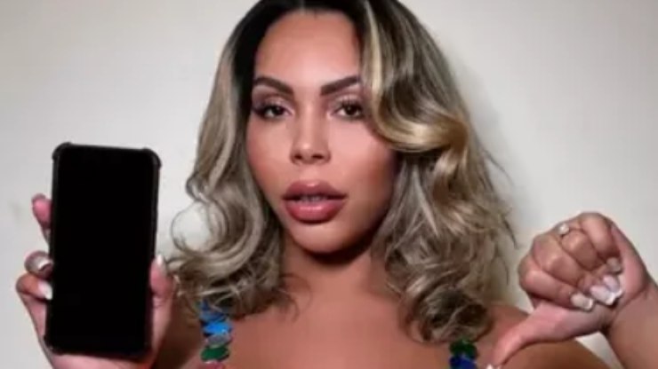 Influenciadora testa ‘menu de dopamina’ contra vício em celular