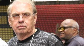 Torcedores invadem sede do Corinthians e PM é acionada