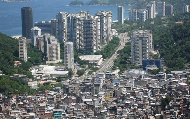 Desigualdade social no Brasil: rendimento do 1% mais rico é 33 vezes maior do que recebe metade da população brasileira