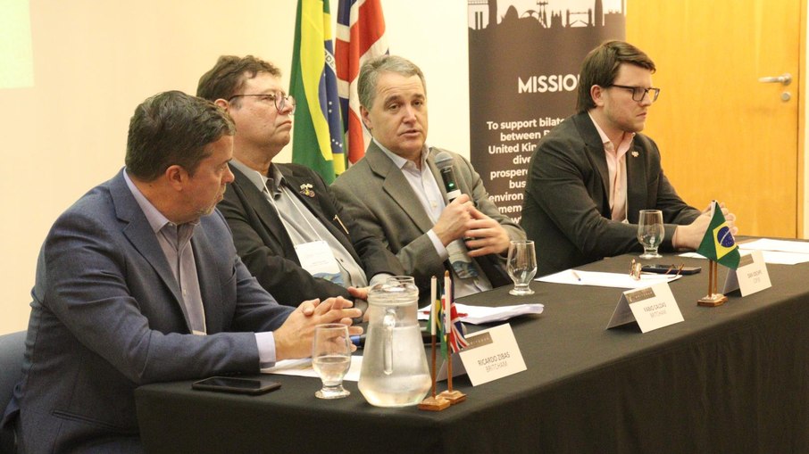 O empresário Dan Ioschpe, Campeão de Alto Nível da COP30, fala em evento da Britcham