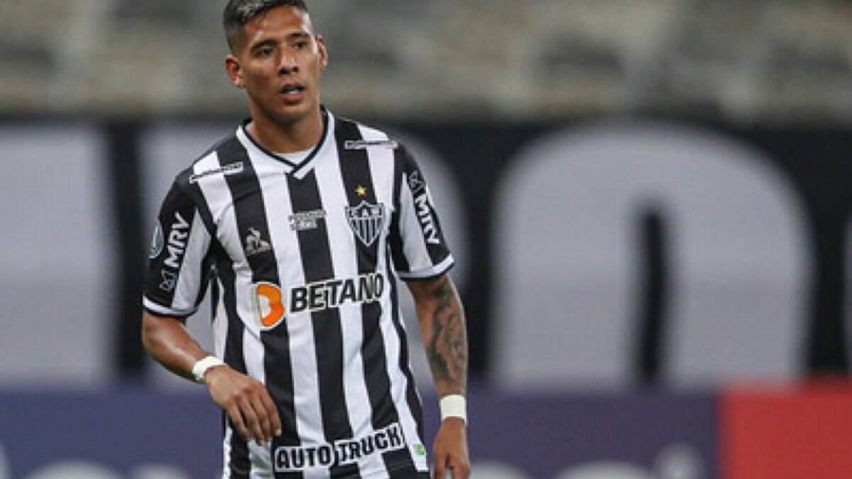 Com dores na coxa, Zaracho é dúvida no Galo para a final da Supercopa do Brasil, contra o Flamengo