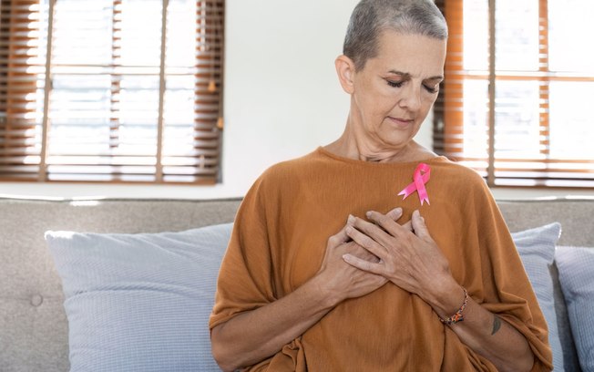 Mulheres com câncer de mama têm mais chances de depressão Mulheres com câncer de mama têm mais chances de depressão