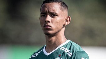 Ex de jogador do Palmeiras mostra prontuário para provar agressão