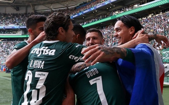 No Brasileirão, Palmeiras volta a balançar as redes no primeiro tempo após seis jogos em branco