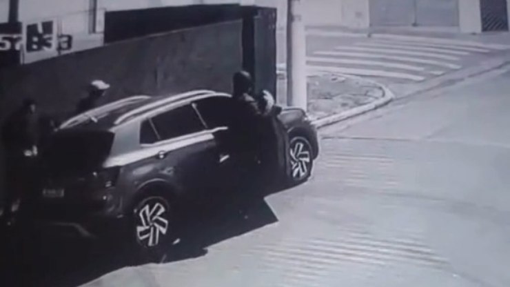 SP: oito homens são presos em flagrante durante roubo