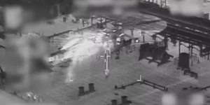 EUA capturam navio petroleiro ligado à Venezuela; veja vídeo