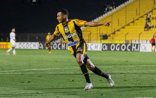 Airton celebra 1º gol pelo Novorizontino e vitória sobre o Cuiabá