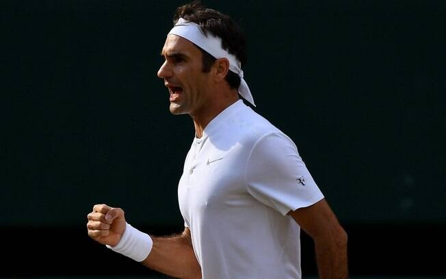 Roger Federer venceu mais uma partida sem perder set e está na decisão de Wimbledon