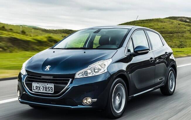 Fabricado em Porto Real (RJ), modelo atual do Peugeot 208 não sairá de linha
