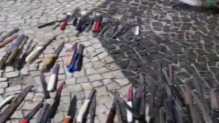 PM apreende 144 facas no réveillon de Copacabana