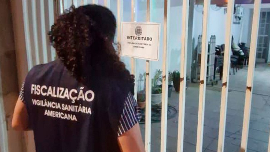 A Vigilância Sanitária foi acionada e constataram a situação de irregularidade A Vigilância Sanitária foi acionada e constataram a situação de irregularidade