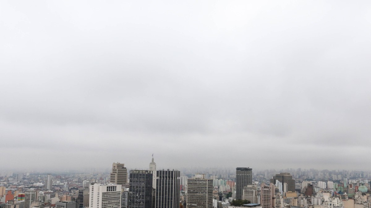 NEBLINA - CLIMA - CIDADE- SAO PAULO NEBLINA - CLIMA - CIDADE- SAO PAULO