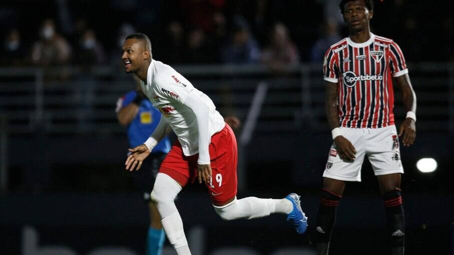 Bragantino superou o São Paulo por 1 a 0 pela 28ª rodada do Brasileirão