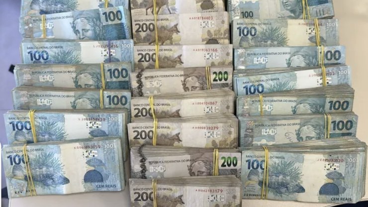 Caso Master: Moraes levaria 144 anos para poupar R$ 80 milhões
