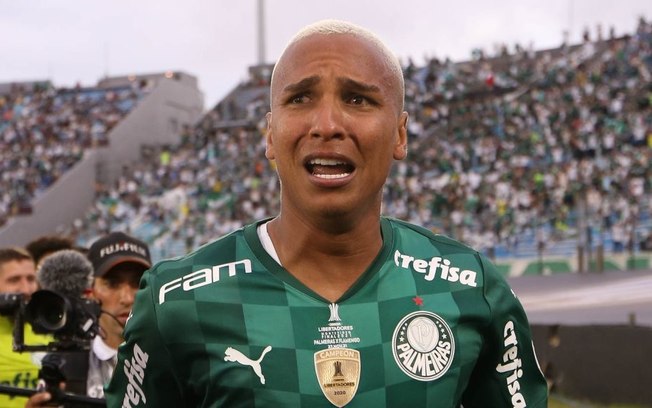 “Só acho que da forma como eu saí, saí triste, porque deposito muito amor ao Palmeiras, mas não sinto o mesmo amor” disse Deyverson após saída melancólica do Palmeiras