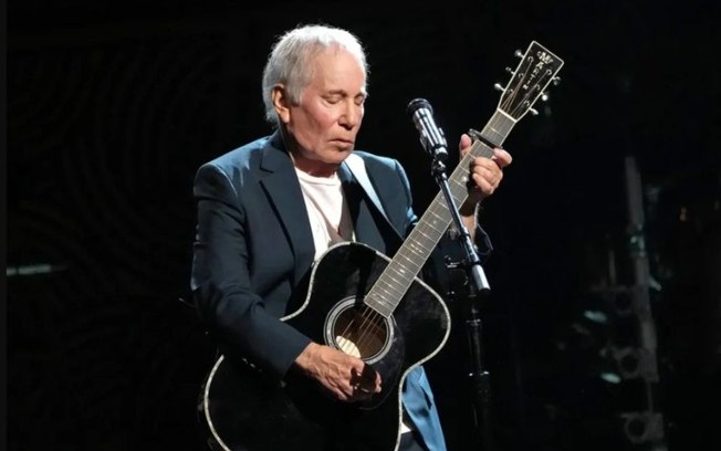 Aos 83 anos, Paul Simon cancela shows por causa de dor intensa Aos 83 anos, Paul Simon cancela shows por causa de dor intensa