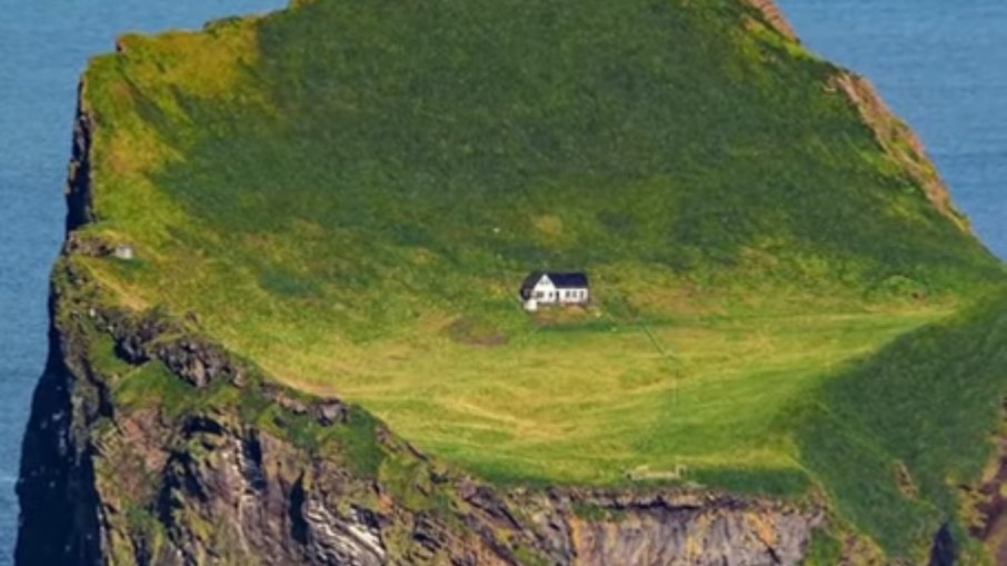 Casa mais solitária do mundo Casa mais solitária do mundo