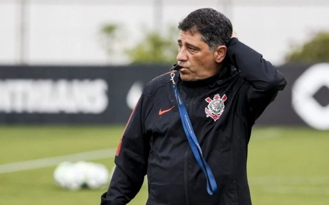 Emílio Faro em atividade no Corinthians, onde trabalhava com Brazil em 2021 Emílio Faro em atividade no Corinthians, onde trabalhava com Brazil em 2021