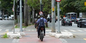 São Paulo fixa limite de velocidade para bike elétrica e patinete