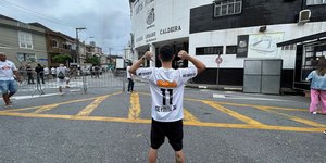 Neymar com a 10 ou 11? Torcedores opinam sobre número do craque