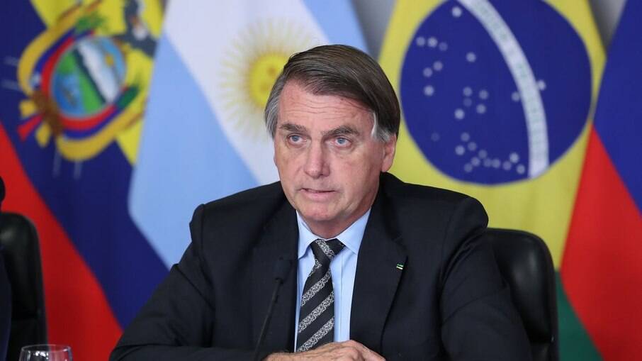 Presidente Jair Bolsonaro sobrevoou a região da manifestação em Brasília