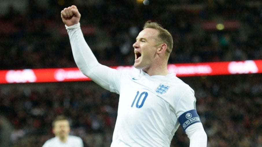 Rooney ironiza Pep Guardiola pelo desempenho ruim da Inglaterra