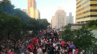 28ª Parada do Orgulho LGBT+ de São Paulo alerta para o voto consciente