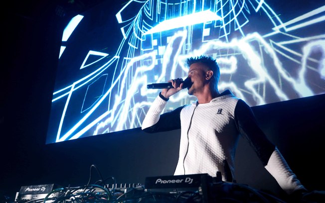 DJs integram atrações em festas de 15 anos de alto padrão