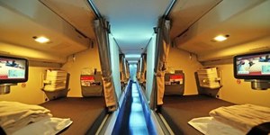 Como pilotos e comissários descansam em voos longos