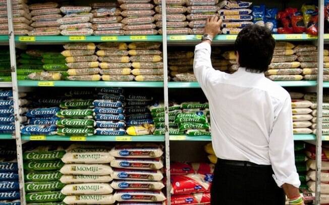 Prévia da inflação apontou novo mês de queda de preços, mesmo com mais uma alta dos alimentos