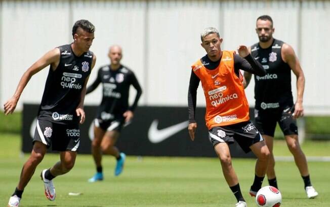 Com enfrentamento tático, Corinthians faz penúltimo trabalho antes de encarar o São Bernardo