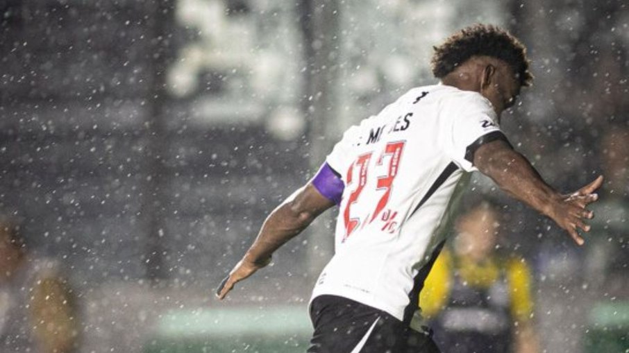 Thiago Mendes fez o primeiro gol do Vasco contra o Palmeiras