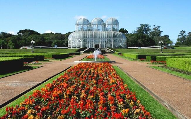Curitiba está entre os destinos mais baratos nesta temporada Curitiba está entre os destinos mais baratos nesta temporada