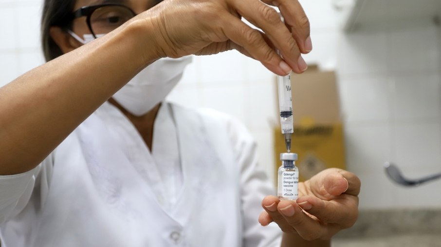 As vacinas estão disponíveis nos 68 centros de saúde.