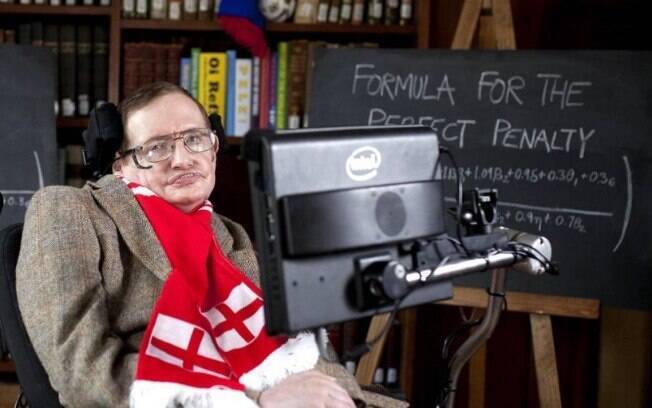 Stephen Hawking fez a Teoria do Pênalti Perfeito no futebol