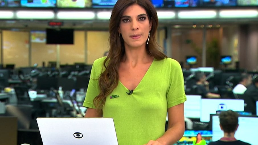 Andréia Sadi oscila voz na Globo e web reage: 'Nunca vi antes'