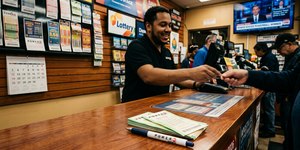 Aposta de R$ 11 vira prêmio de R$ 5,8 bilhões na Powerball