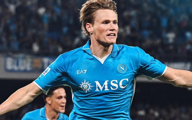 Meio-campista escocês Scott McTominay passará por um procedimento cardíaco nos próximos dias