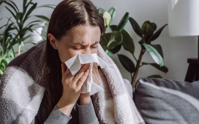 Passar frio deixa resfriado ou gripado? Descubra a resposta para essa pergunta