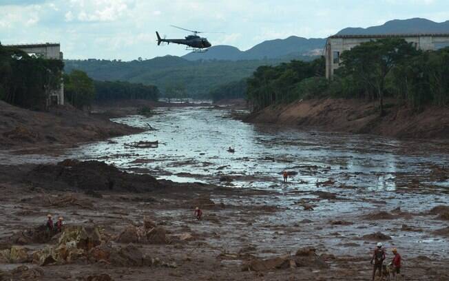 Buscas por vítimas da tragédia em Brumadinho acontecem ininterruptamente há mais de dois meses