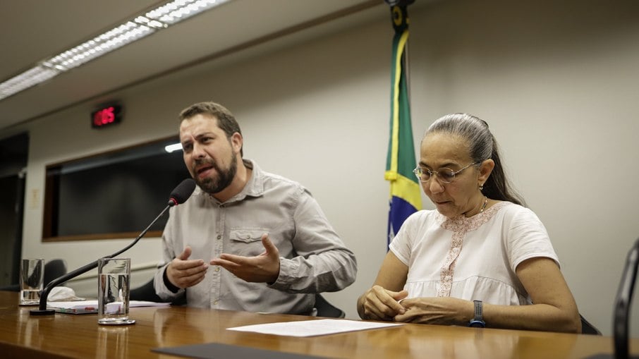 Federação PSOL-Rede aprova apoio a Lula nas eleições
