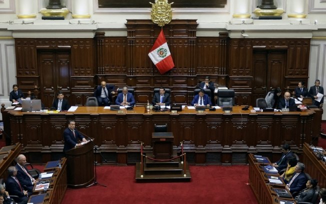 (Arquivo) Sessão de votação no Congresso peruano, em Lima