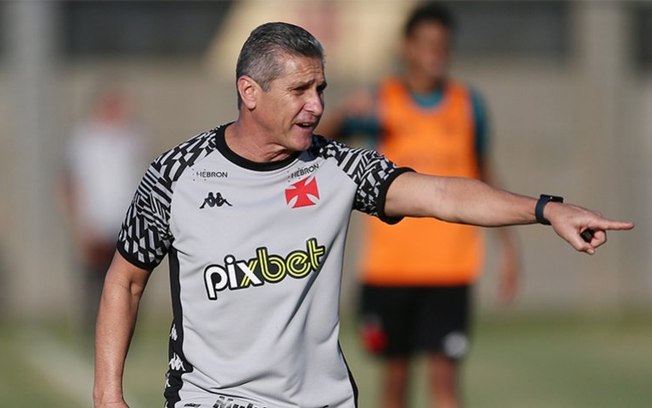 Poupar ou não poupar? Vasco tem dilema para sequência da Série B