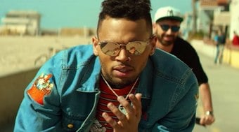 Chris Brown é acusado de agredir quatro pessoas 