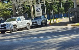 Nova VW Amarok é flagrada saindo da fábrica; veja o que já sabemos